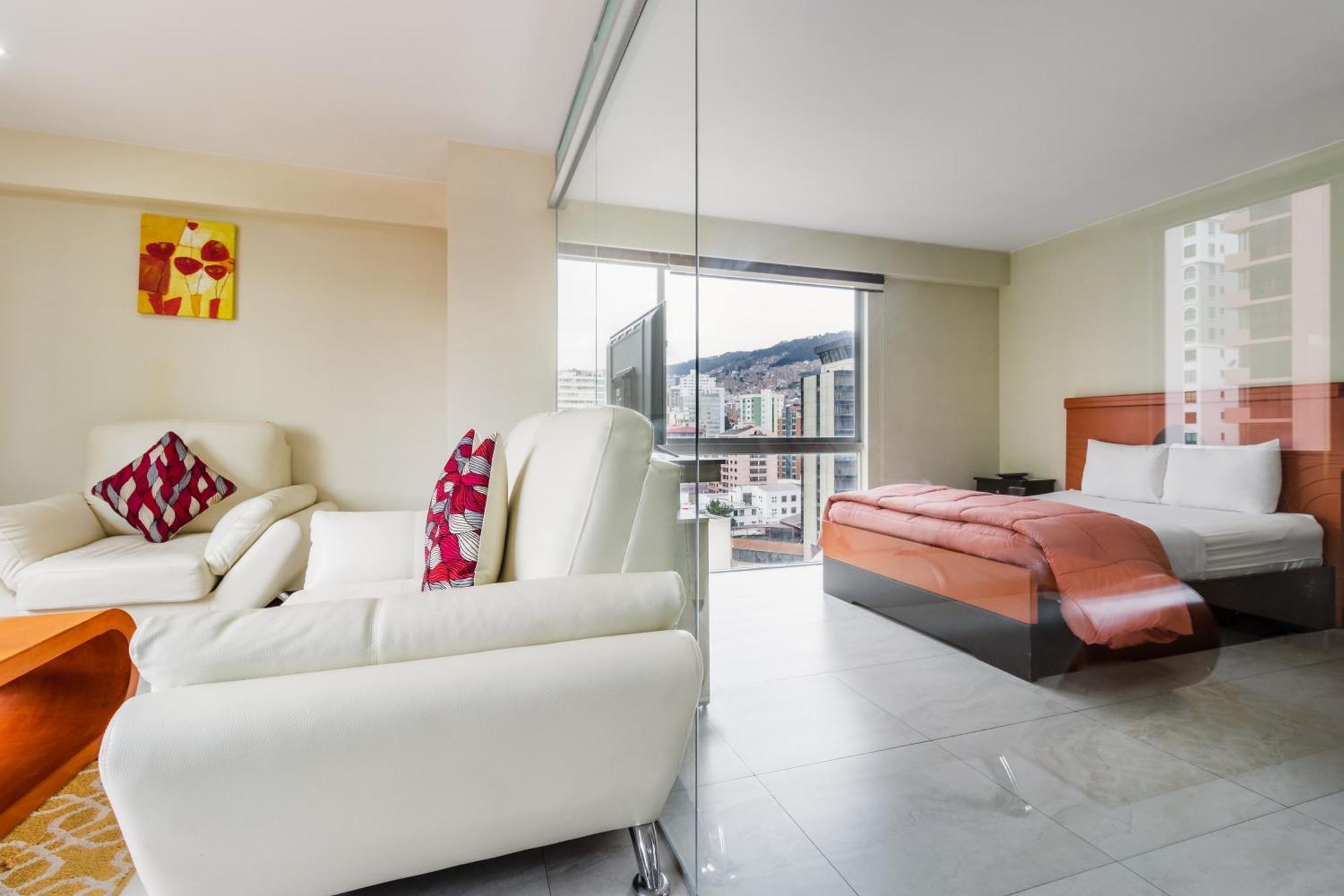 לה פאז Luxstone Executive & Suites מראה חיצוני תמונה