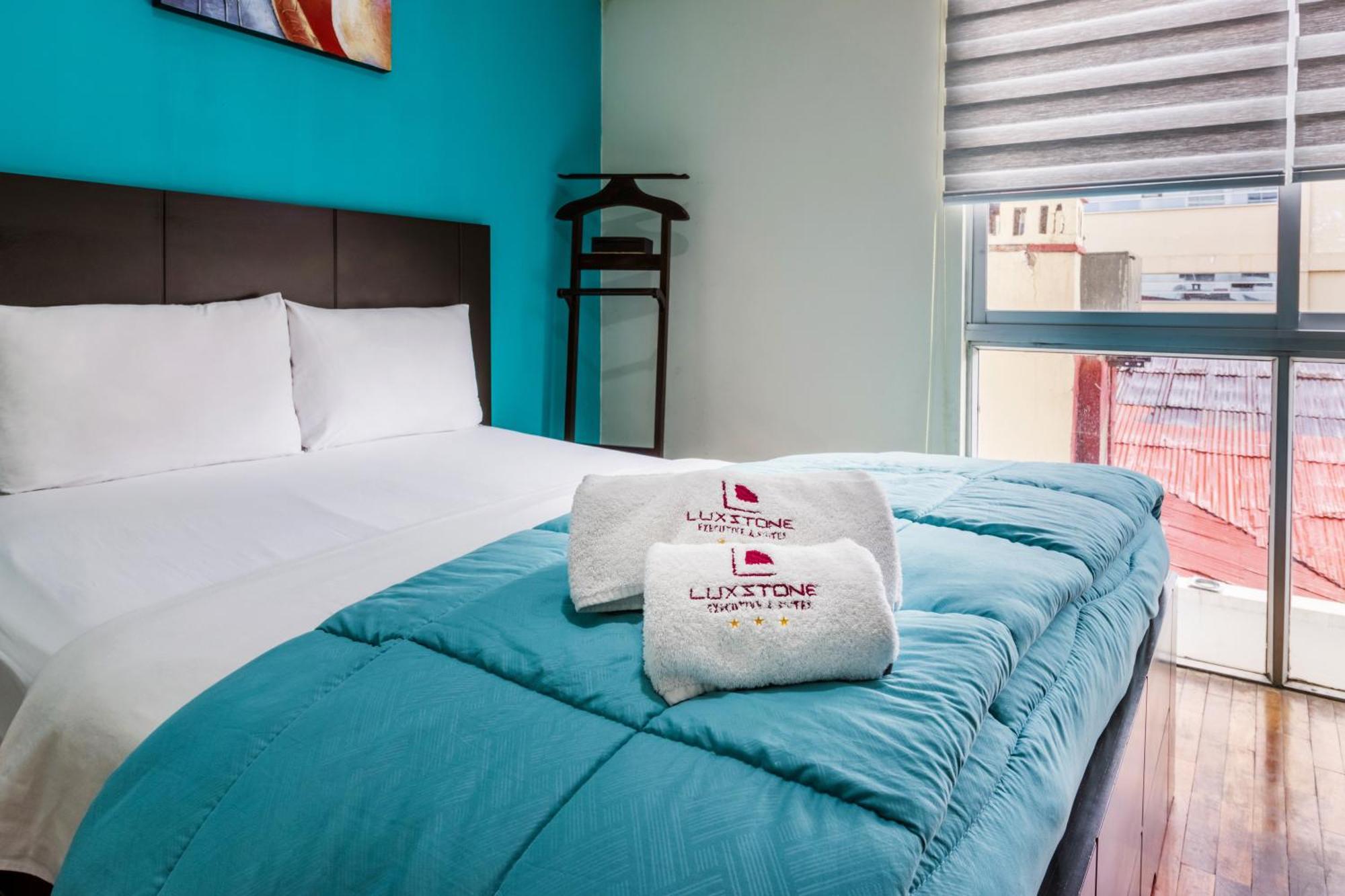 לה פאז Luxstone Executive & Suites מראה חיצוני תמונה